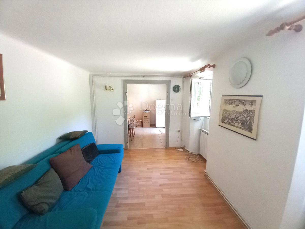 Reka, Kapitanovo, majhno stanovanje s teraso