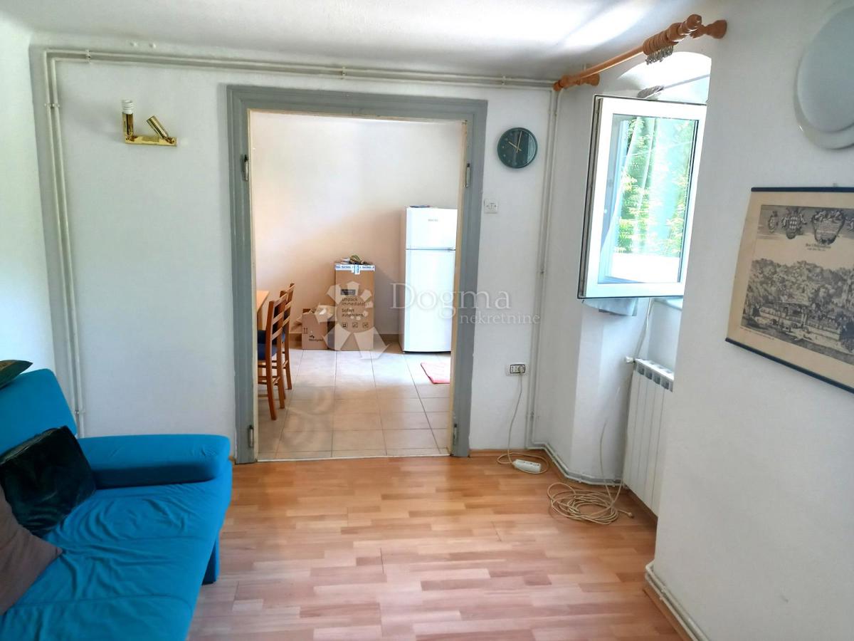 Reka, Kapitanovo, majhno stanovanje s teraso