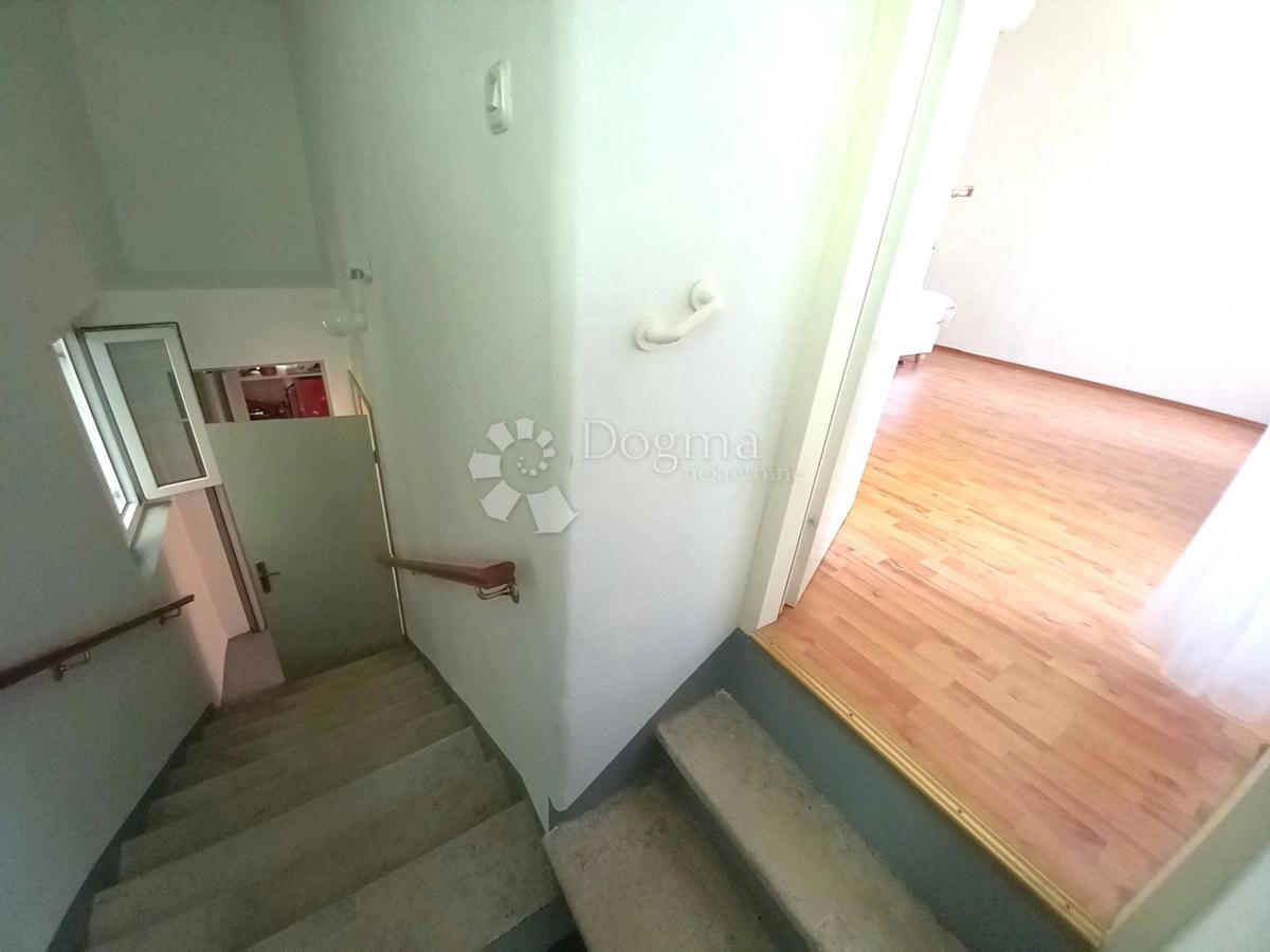 Reka, Kapitanovo, majhno stanovanje s teraso