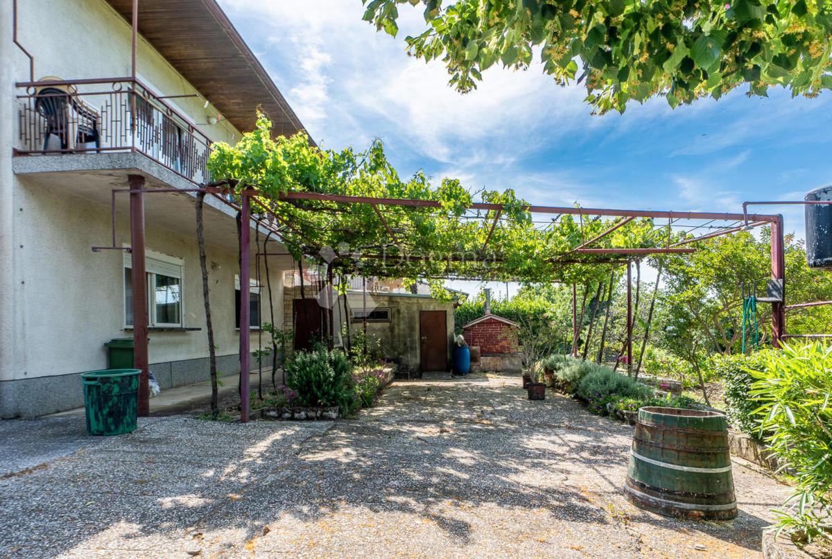 Hiša Novi Vinodolski, 158m2