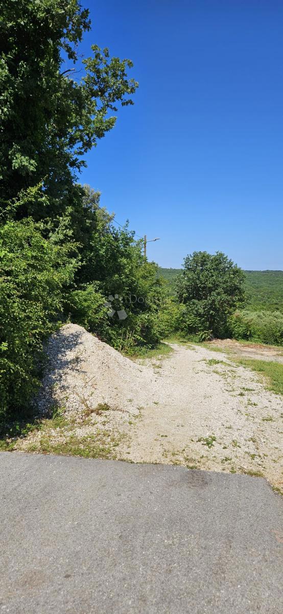 Kmetijsko zemljišče Rakalj, Marčana, 2.050m2