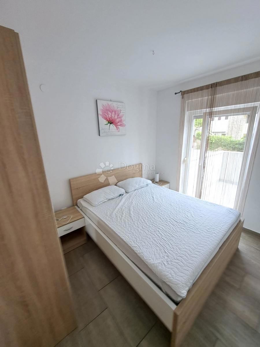 Stanovanje Novalja, 70m2