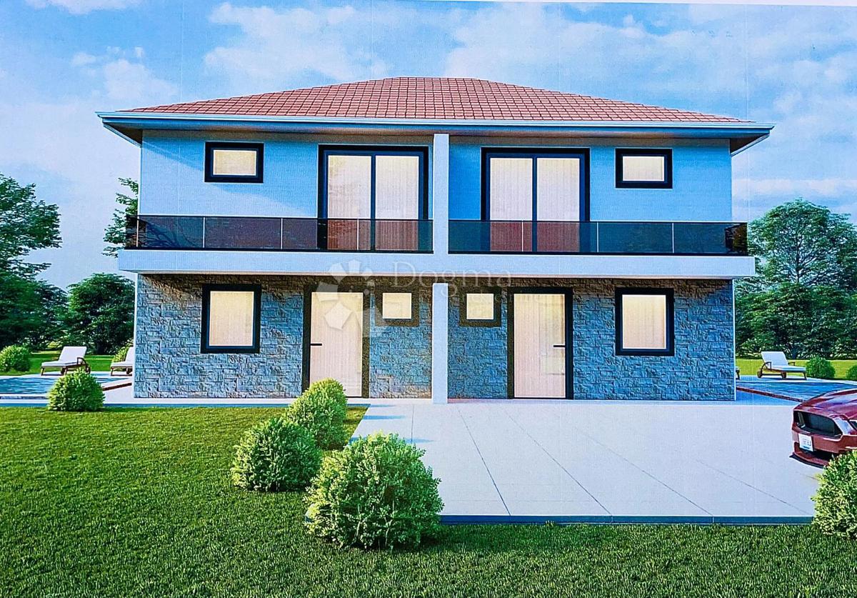 SODOBNA DVOJČKA VILA Z BAZENOM – 400 M OD MORJA
