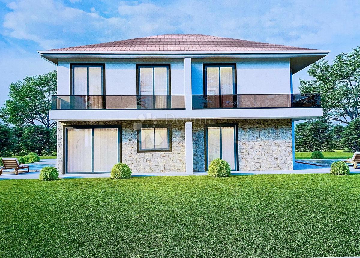 SODOBNA DVOJČKA VILA Z BAZENOM – 400 M OD MORJA