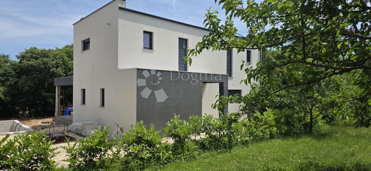 Hiša Labin, 160m2