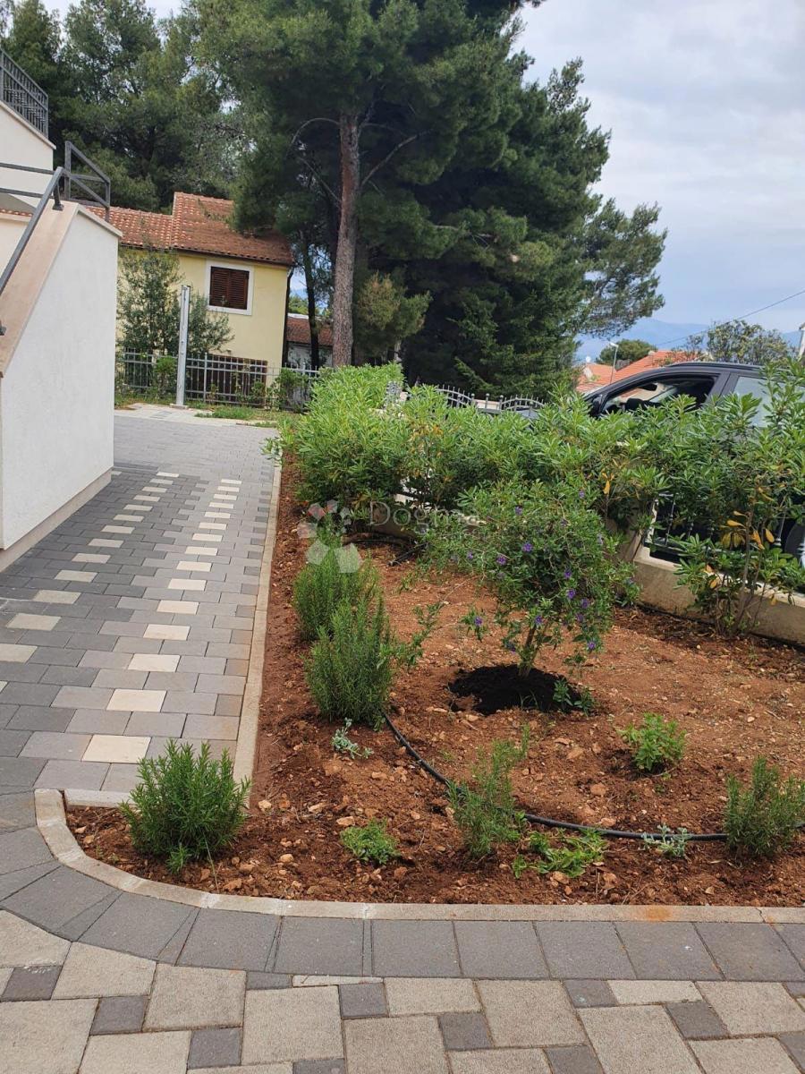 Apartma Mirca, Supetar, 68m2