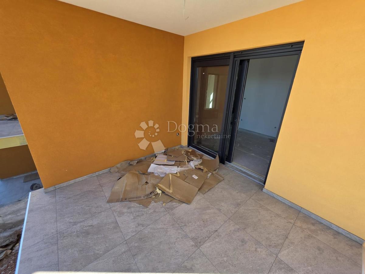 Stanovanje Brodarica, Šibenik - Okolica, 73m2