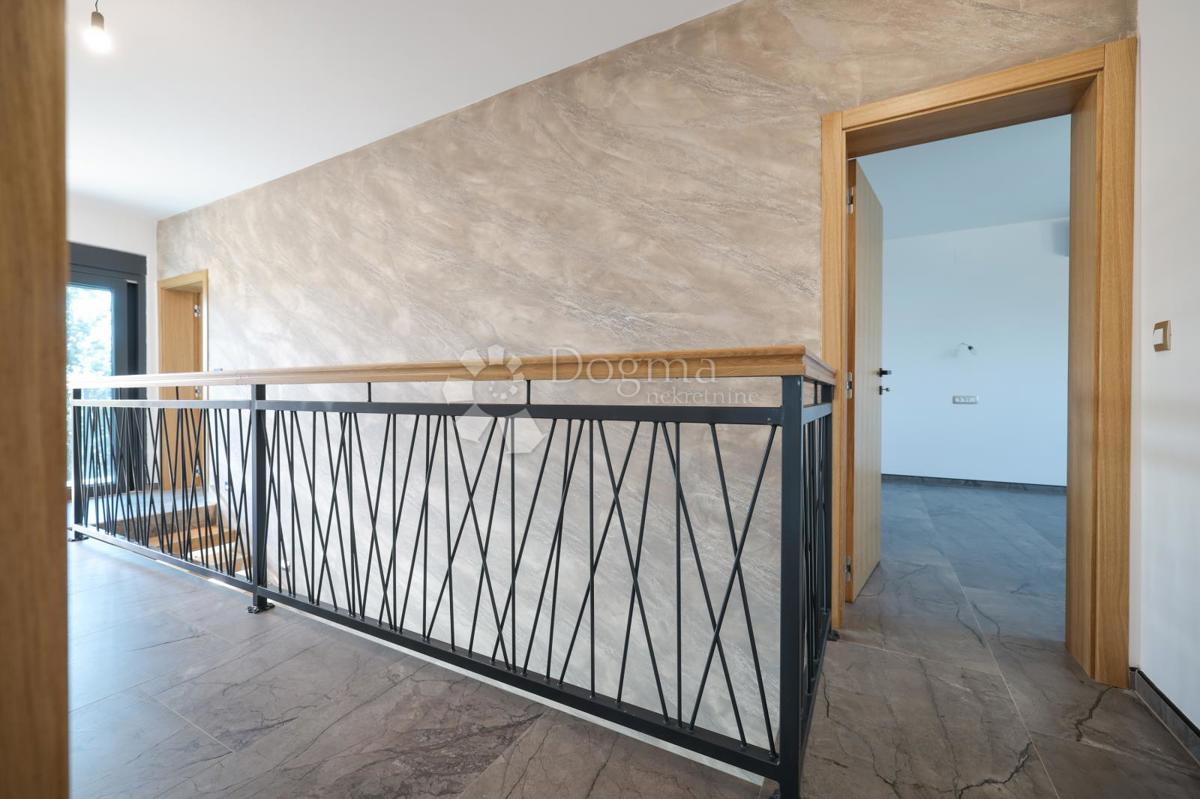 Hiša Vir, 200m2