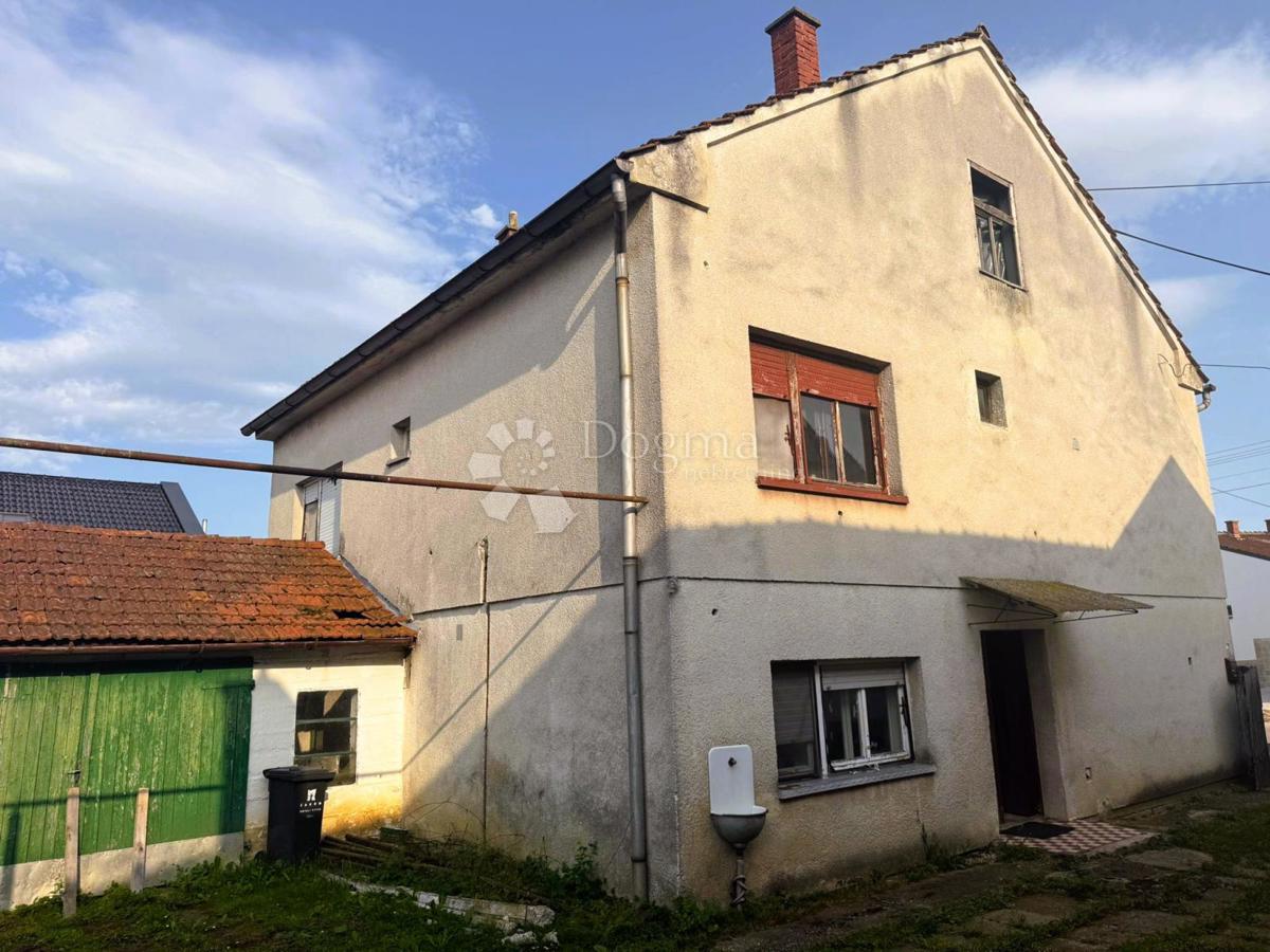Hiša Strahoninec, 170m2
