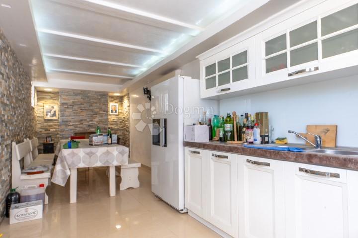 Hiša Rubeši, Kastav, 300m2