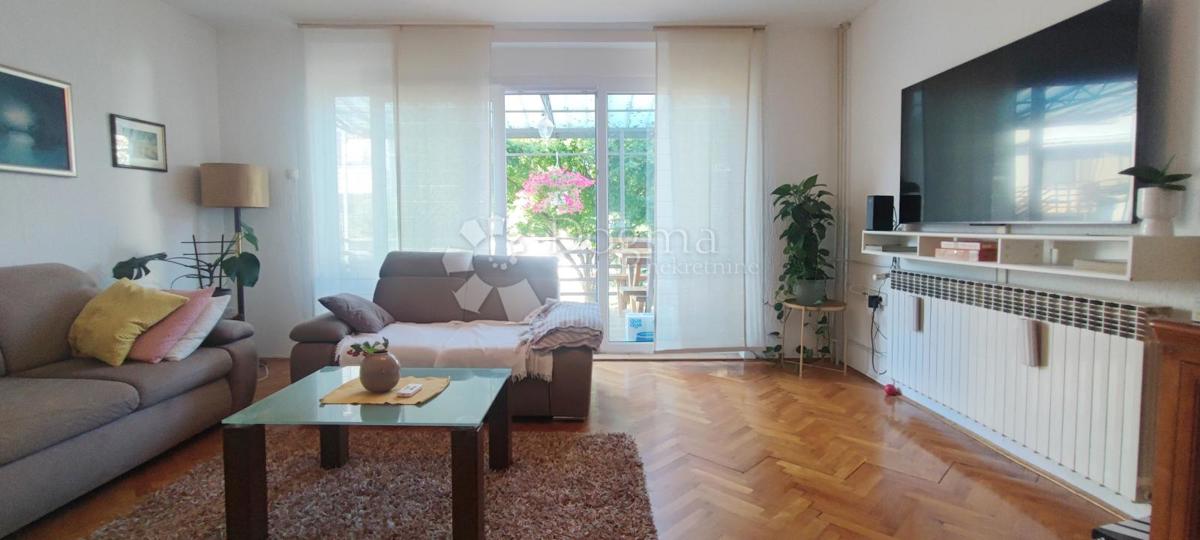 Hiša Centar, Bjelovar, 400m2