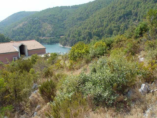 Zazidljivo zemljišče Brna, Smokvica, 400m2