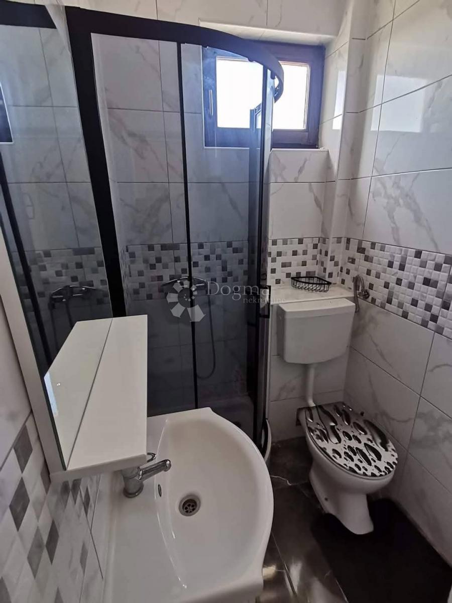 Apartma Karlobag, 50m2