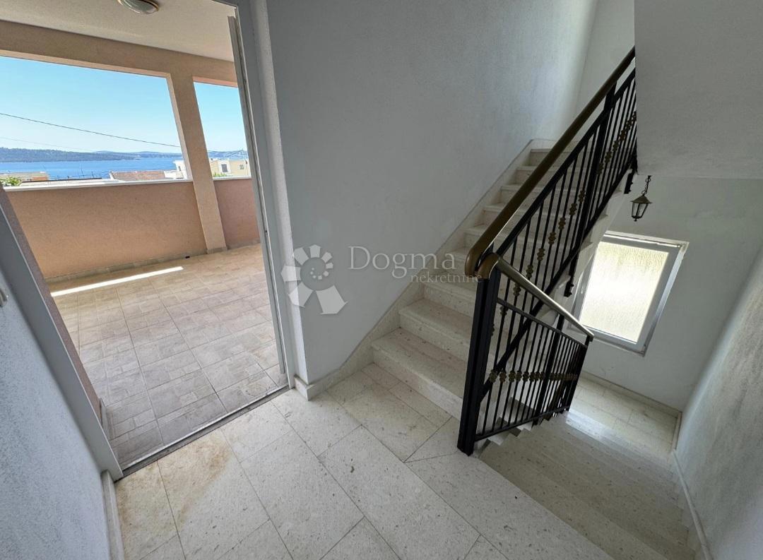 Hiša Kaštel Štafilić, Kaštela, 309,46m2