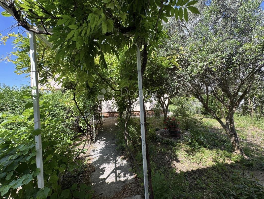 Hiša Kaštel Štafilić, Kaštela, 309,46m2