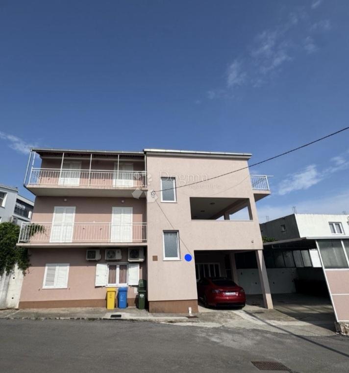 Hiša Kaštel Štafilić, Kaštela, 309,46m2
