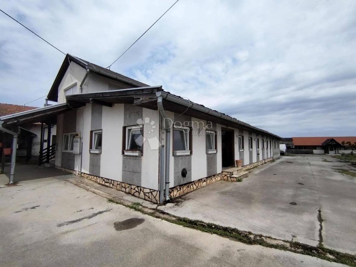 Hiša Budančevica, Kloštar Podravski, 1.026m2