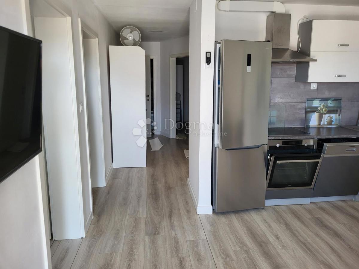 Apartma Crikvenica, 93,98m2