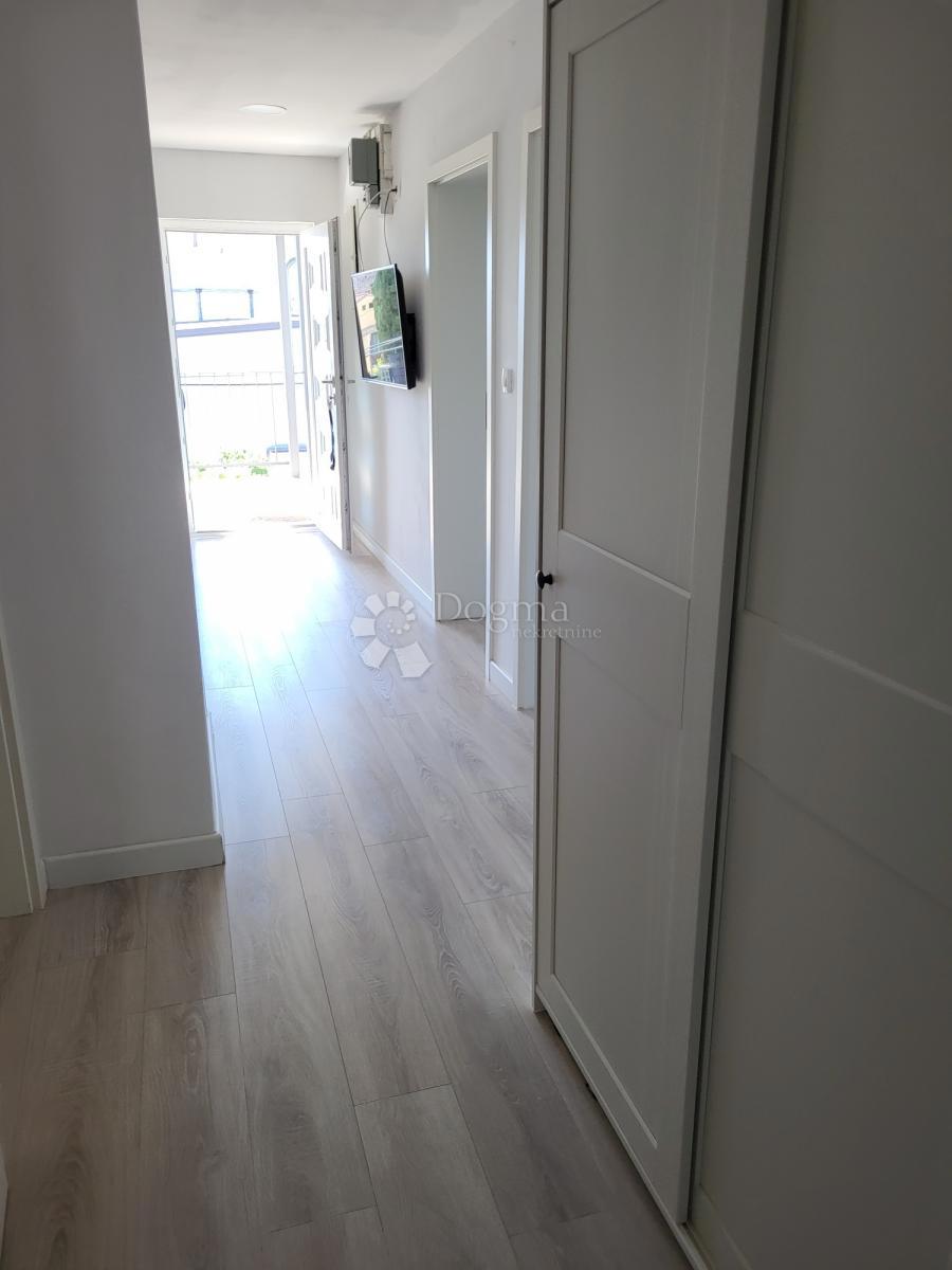 Apartma Crikvenica, 93,98m2