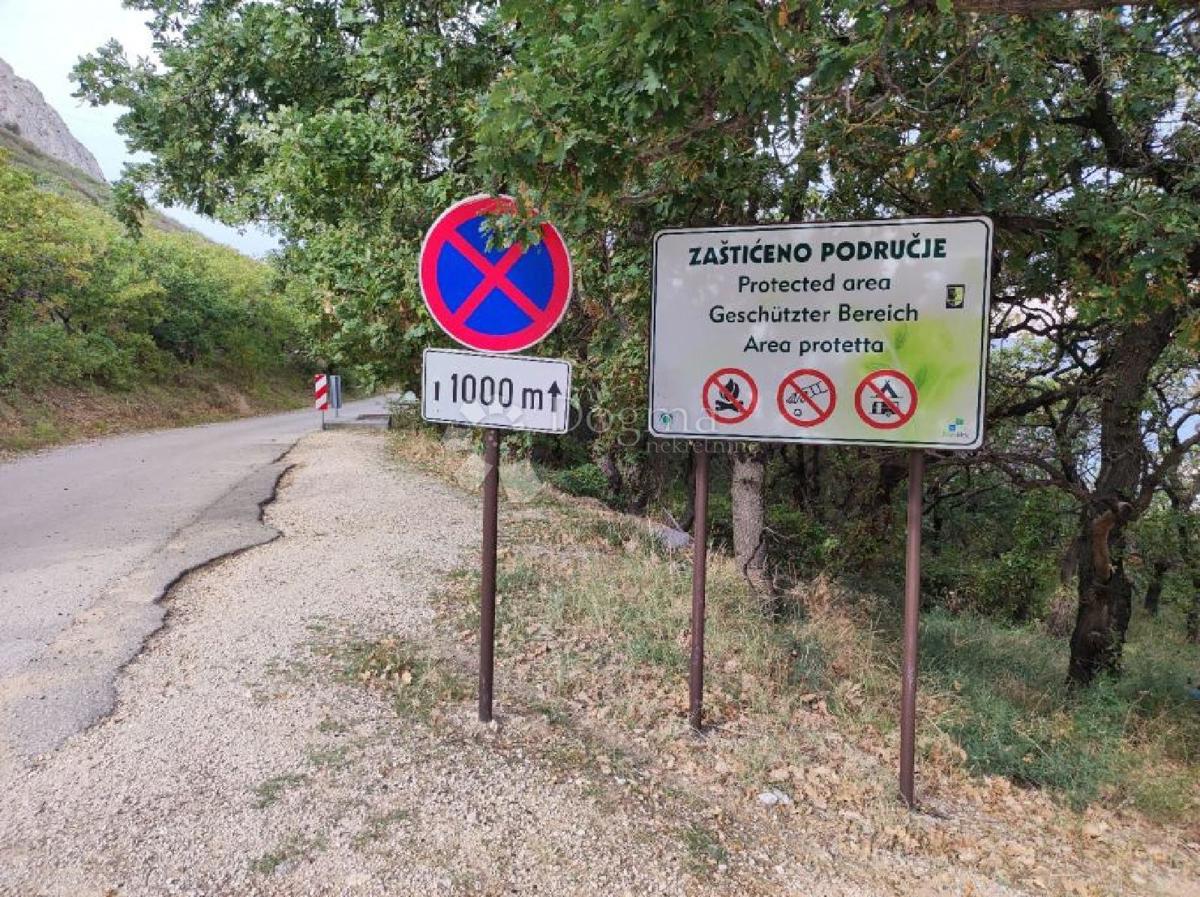 Gradbeno zemljišče Pag - pogled na morje, 250 m do plaže