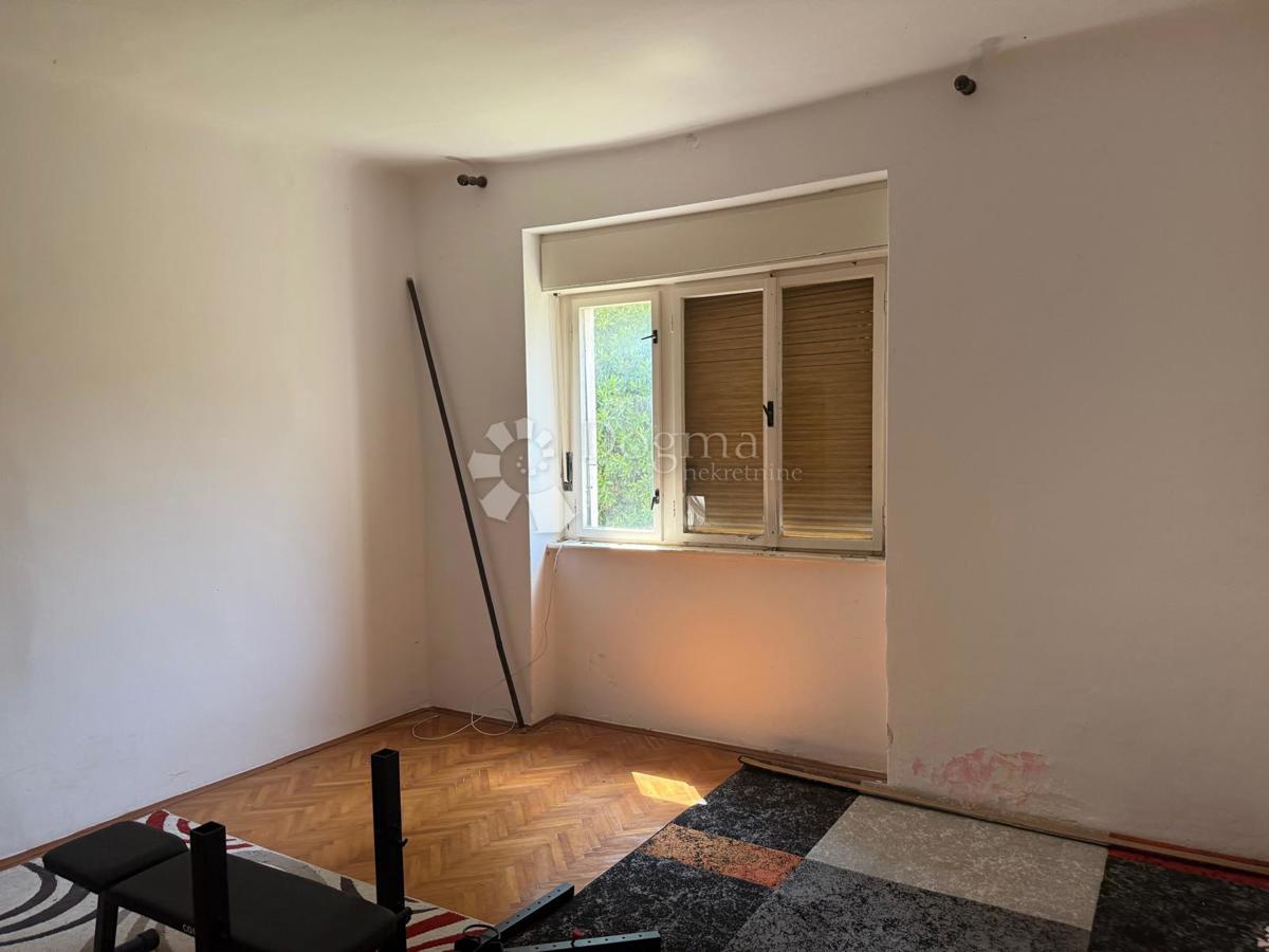 Stanovanje Centar, Pula, 150m2