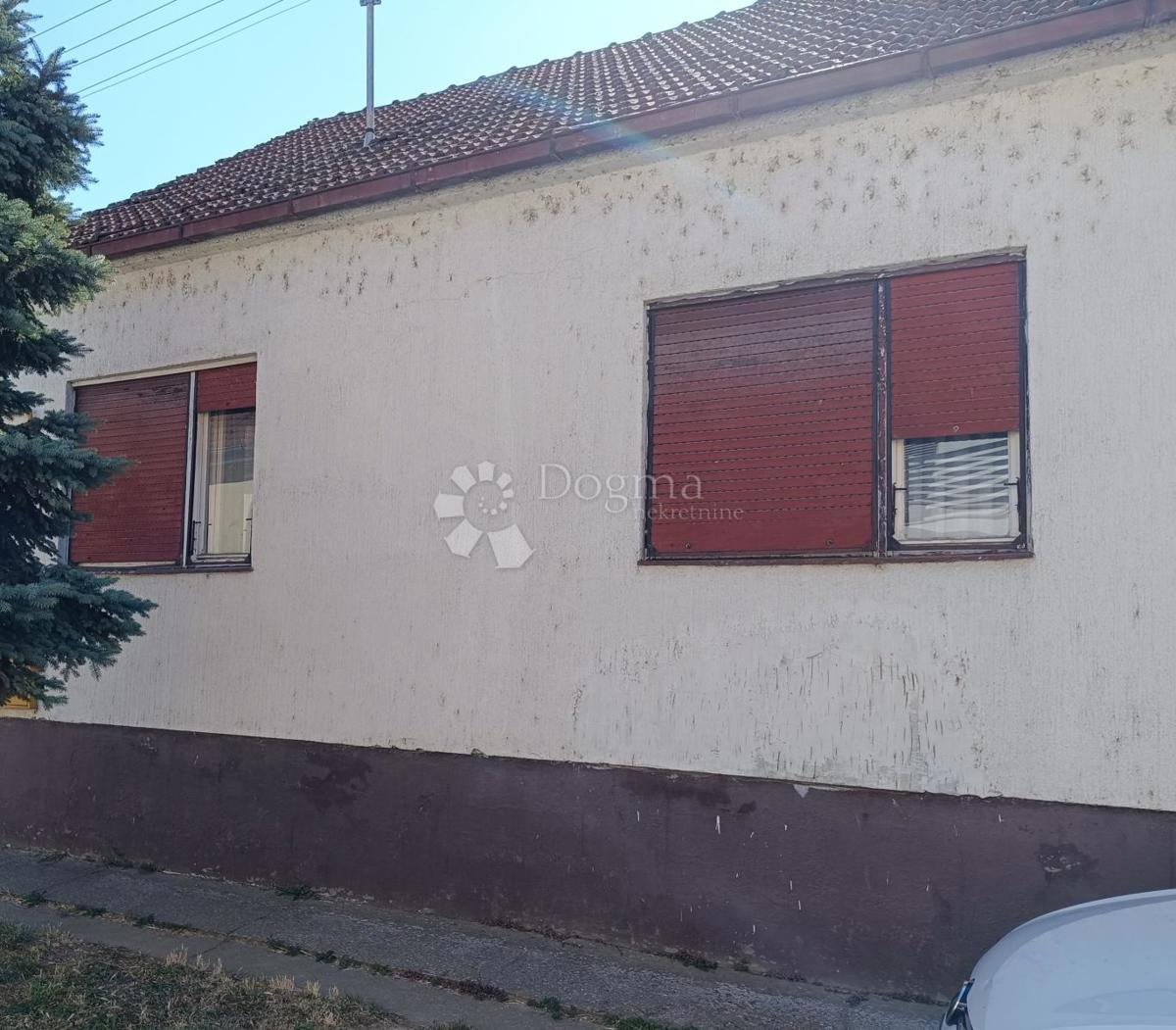 Hiša Retfala, Osijek, 477m2