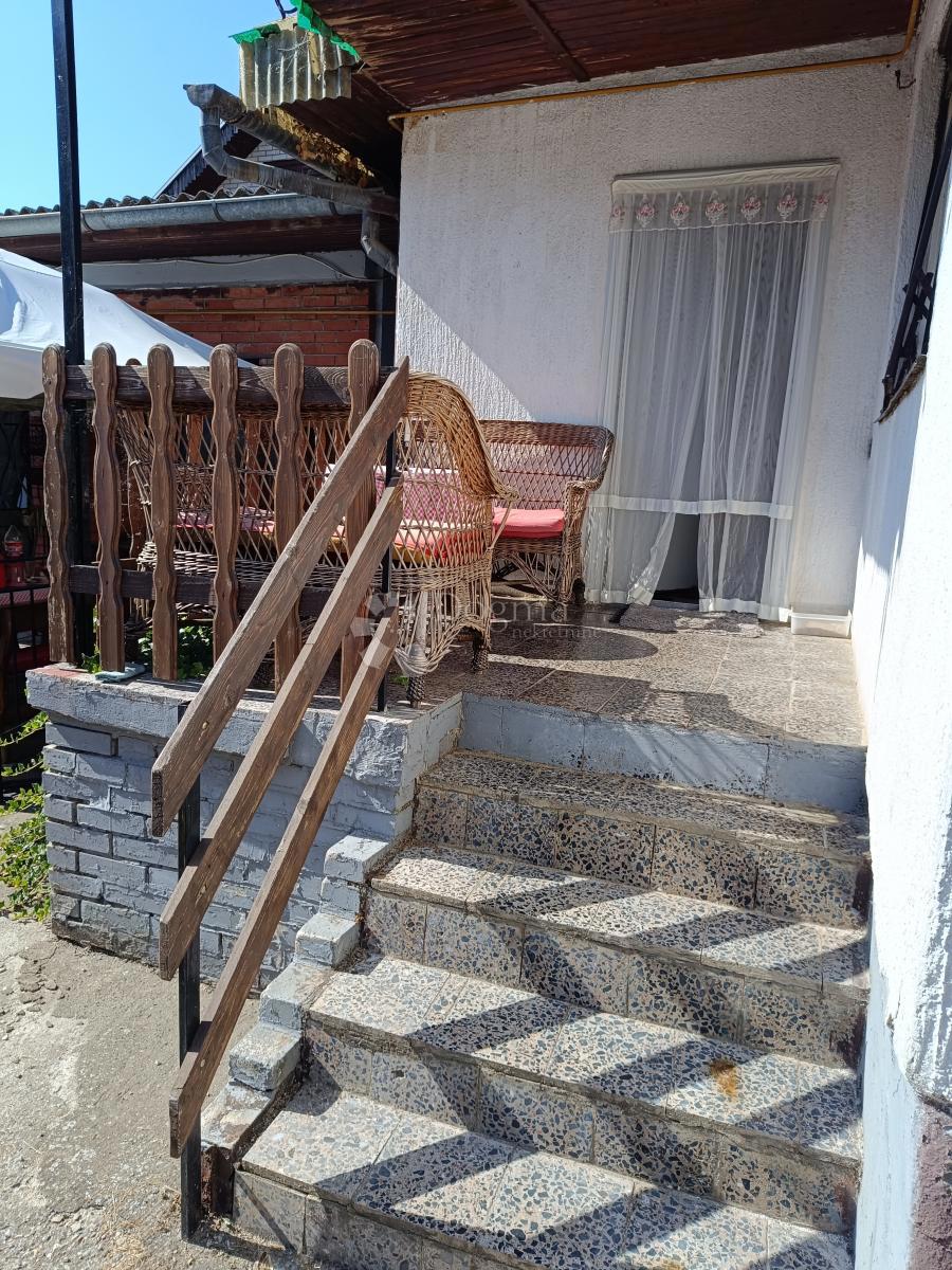 Hiša Retfala, Osijek, 477m2