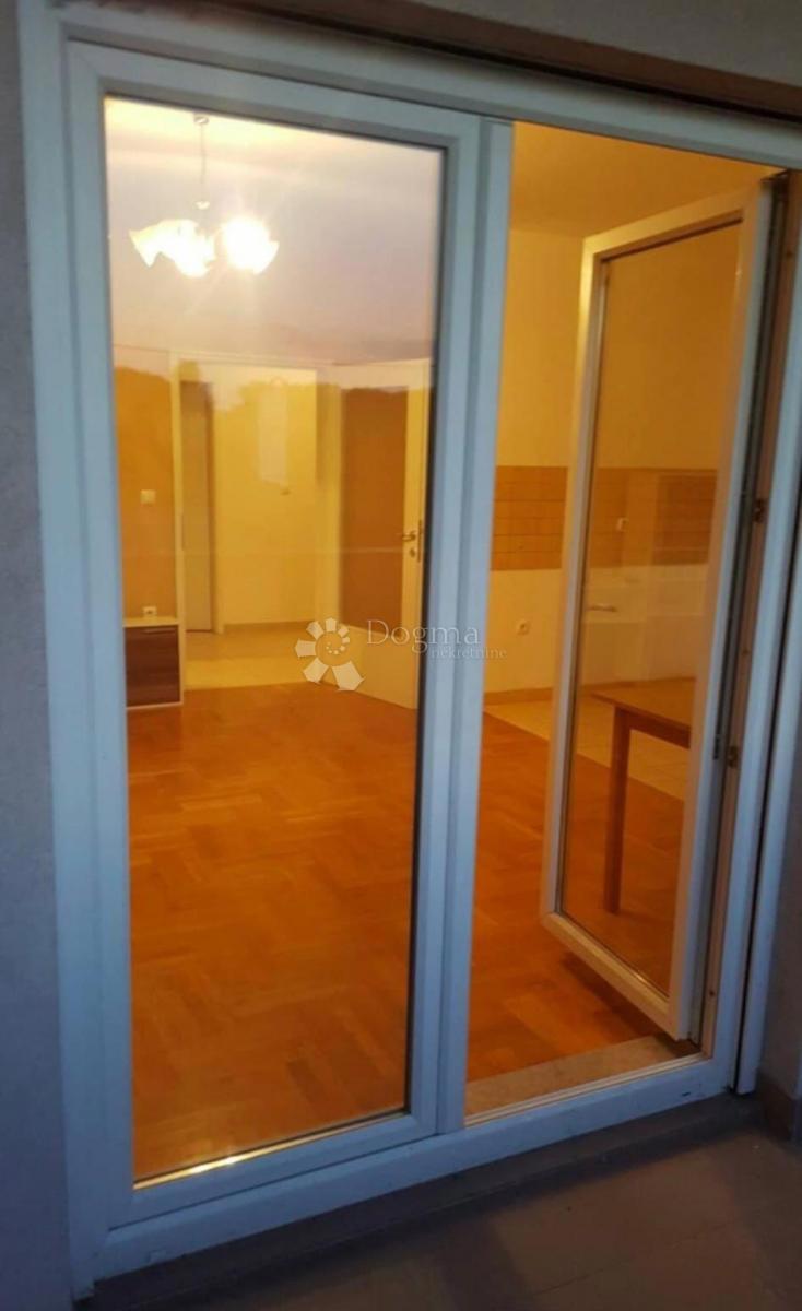 Stanovanje Resnik, Peščenica - Žitnjak, 58,25m2