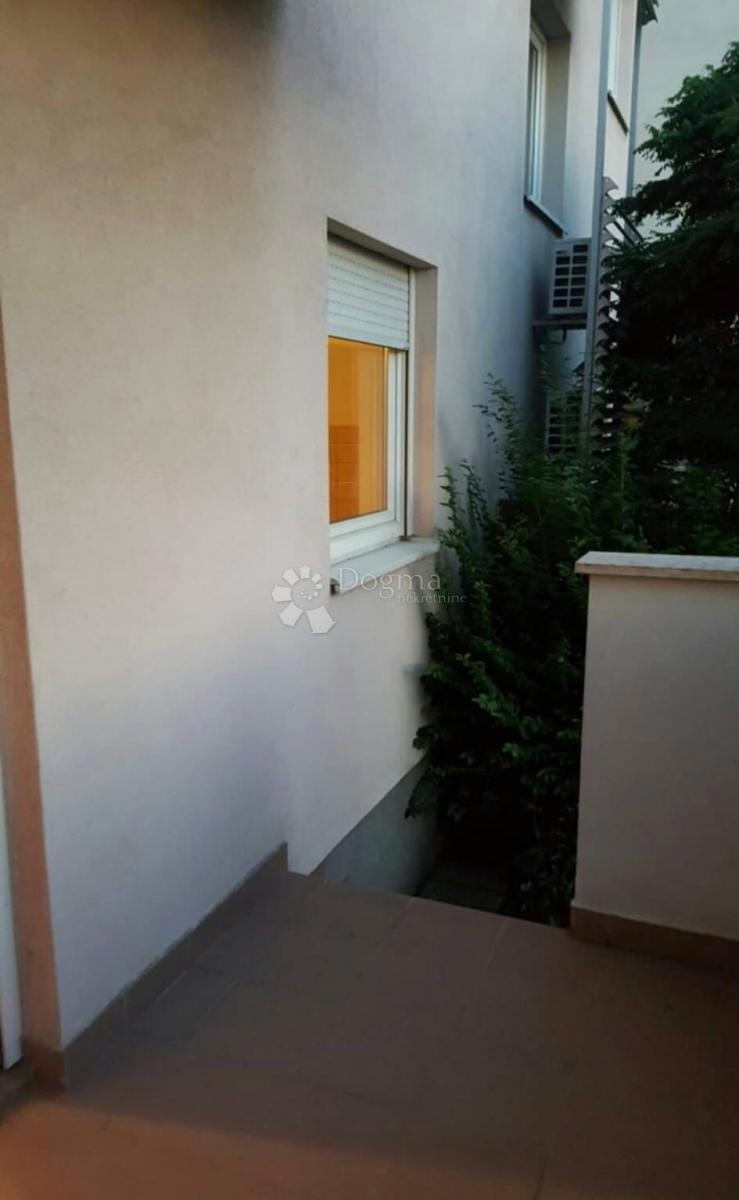 Stanovanje Resnik, Peščenica - Žitnjak, 58,25m2