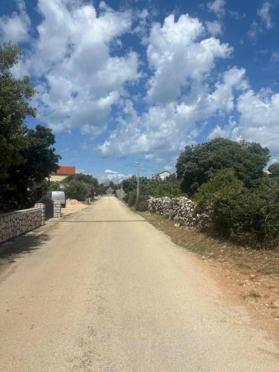 Zazidljivo zemljišče Mandre, Kolan, 662m2