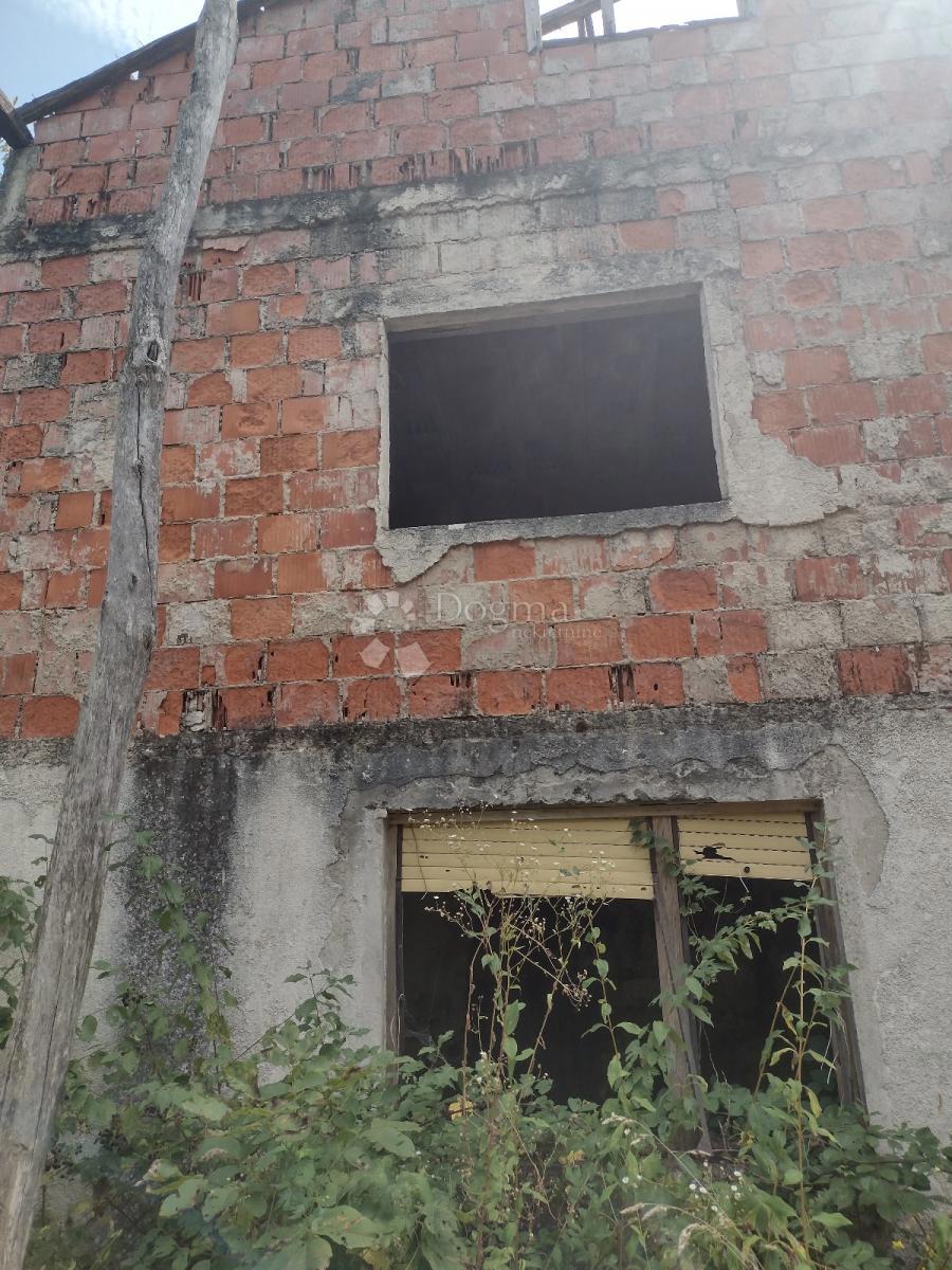 Hiša Čremušnica, Gvozd, 40m2