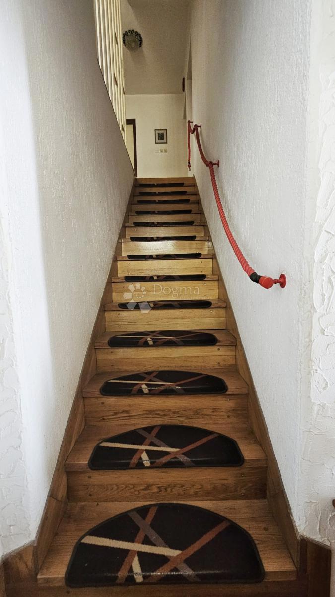 Hiša Kraljevec, Gornji Grad - Medveščak, 160m2