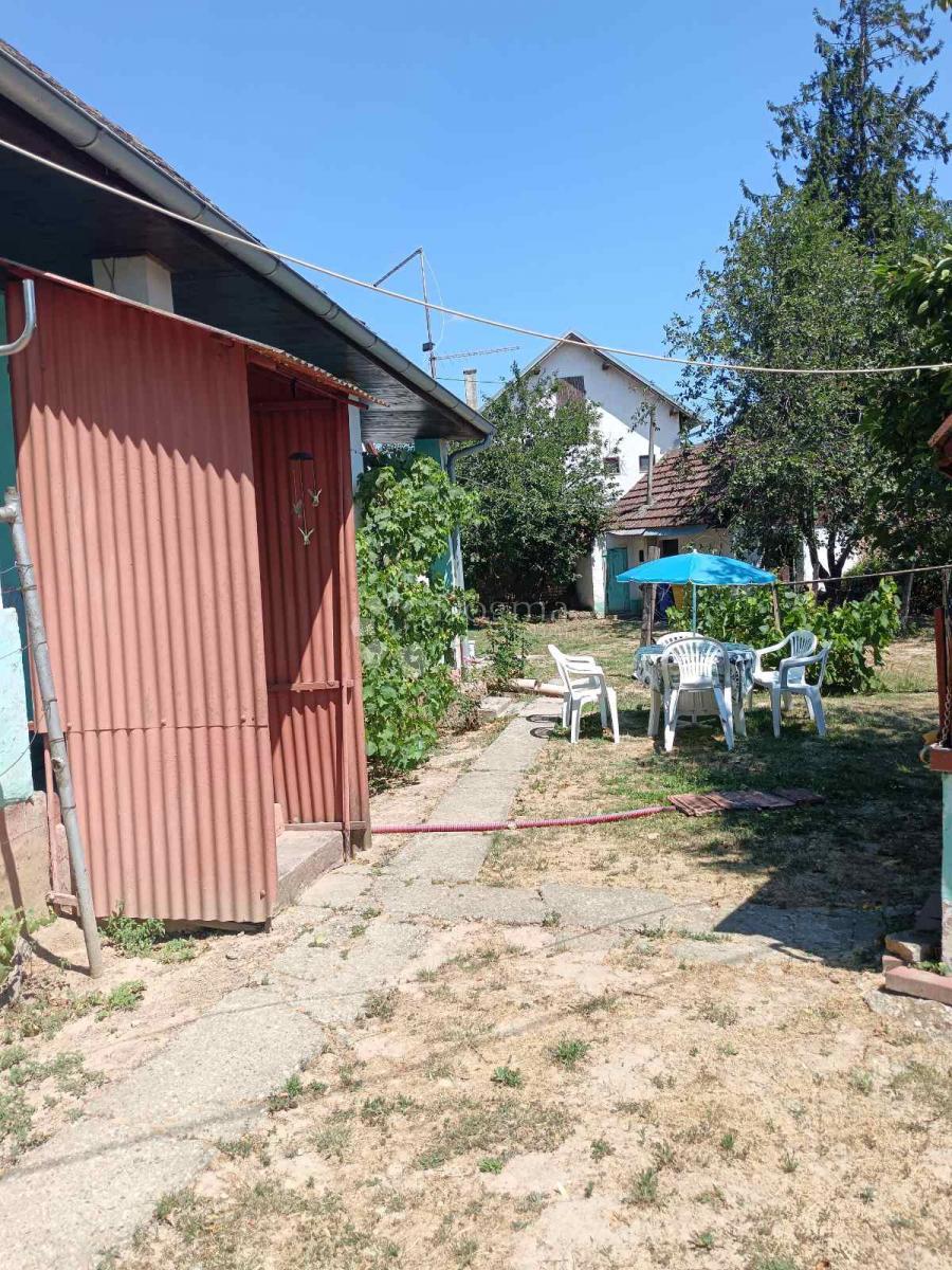Hiša Kneževi Vinogradi, 508m2