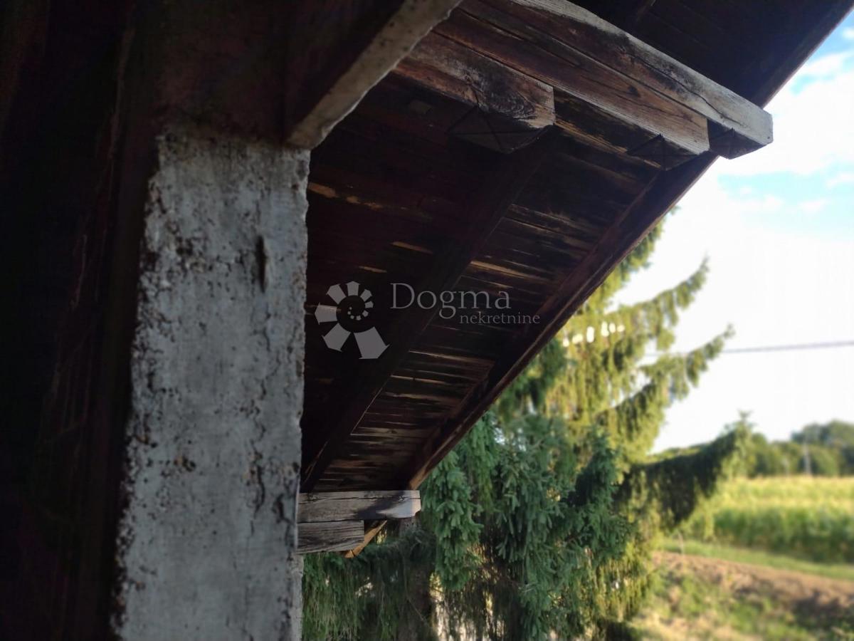 Hiša Gornja Čemernica, Gvozd, 160m2