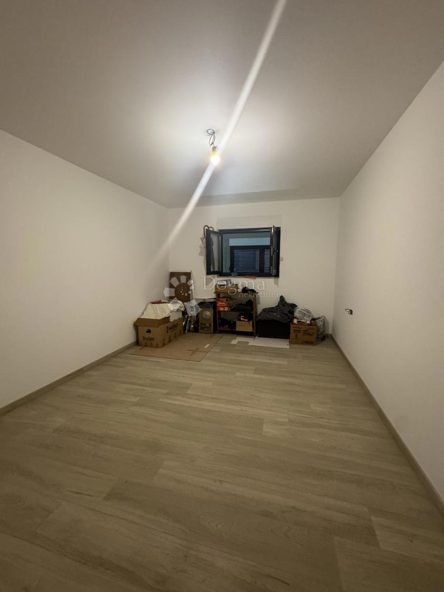 Hiša Drenova, Rijeka, 292m2