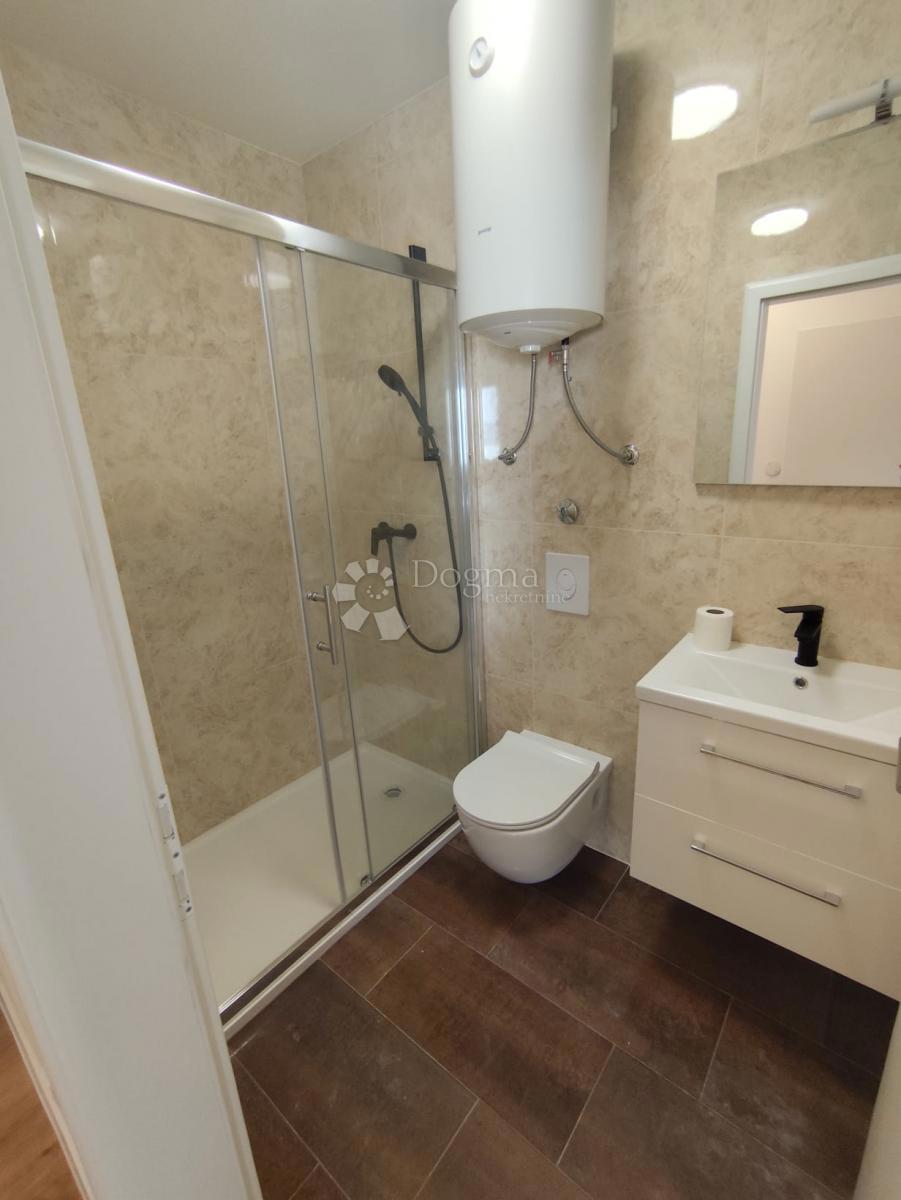 Stanovanje Dolac, Šibenik, 62m2