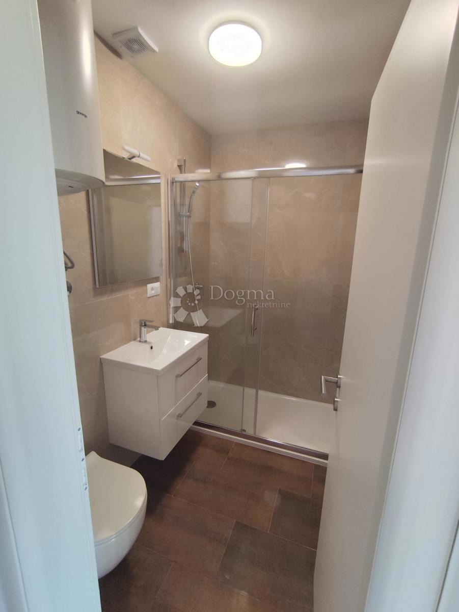 Stanovanje Dolac, Šibenik, 62m2