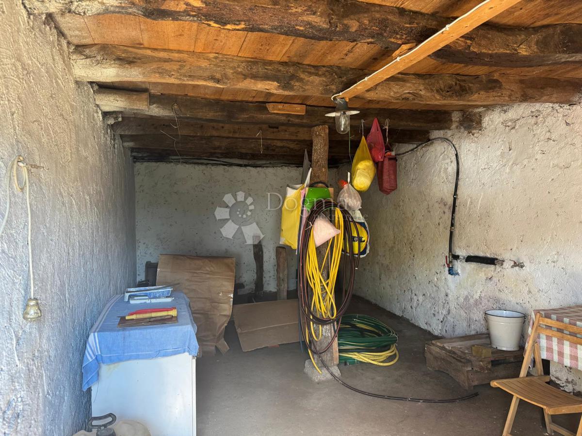 Hiša Konjsko Brdo, Perušić, 90m2