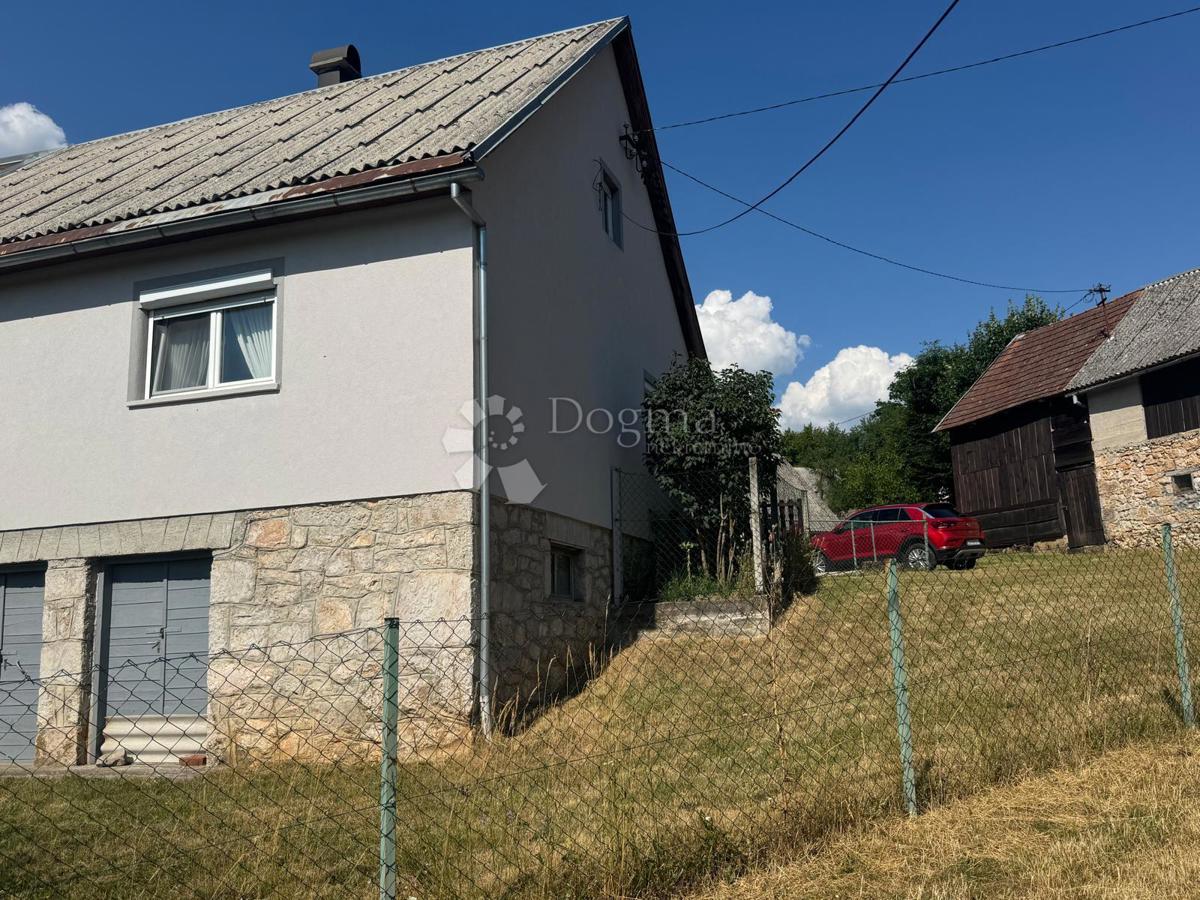 Hiša Konjsko Brdo, Perušić, 90m2