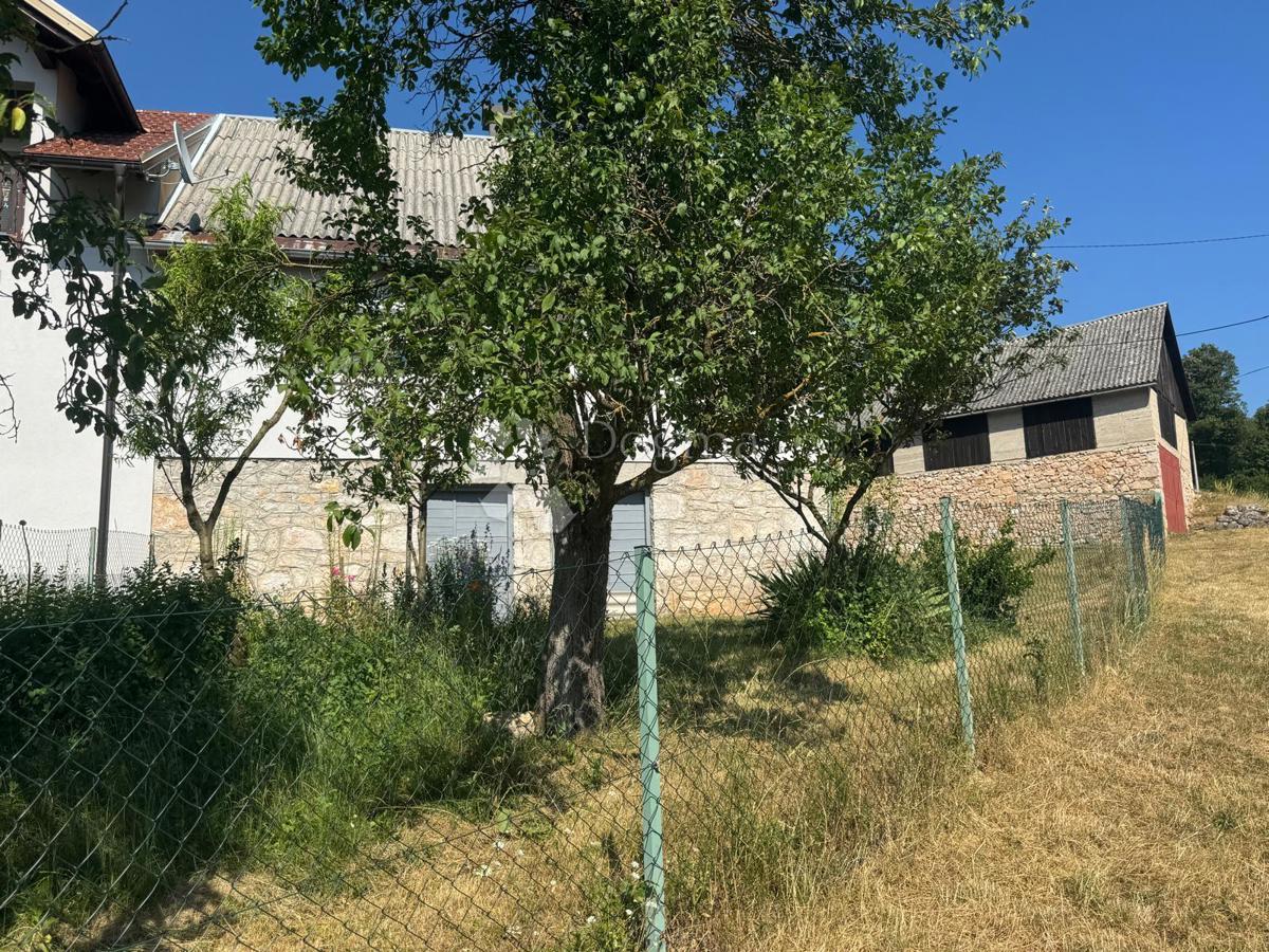 Hiša Konjsko Brdo, Perušić, 90m2