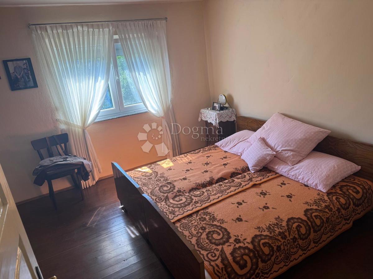 Hiša Konjsko Brdo, Perušić, 90m2