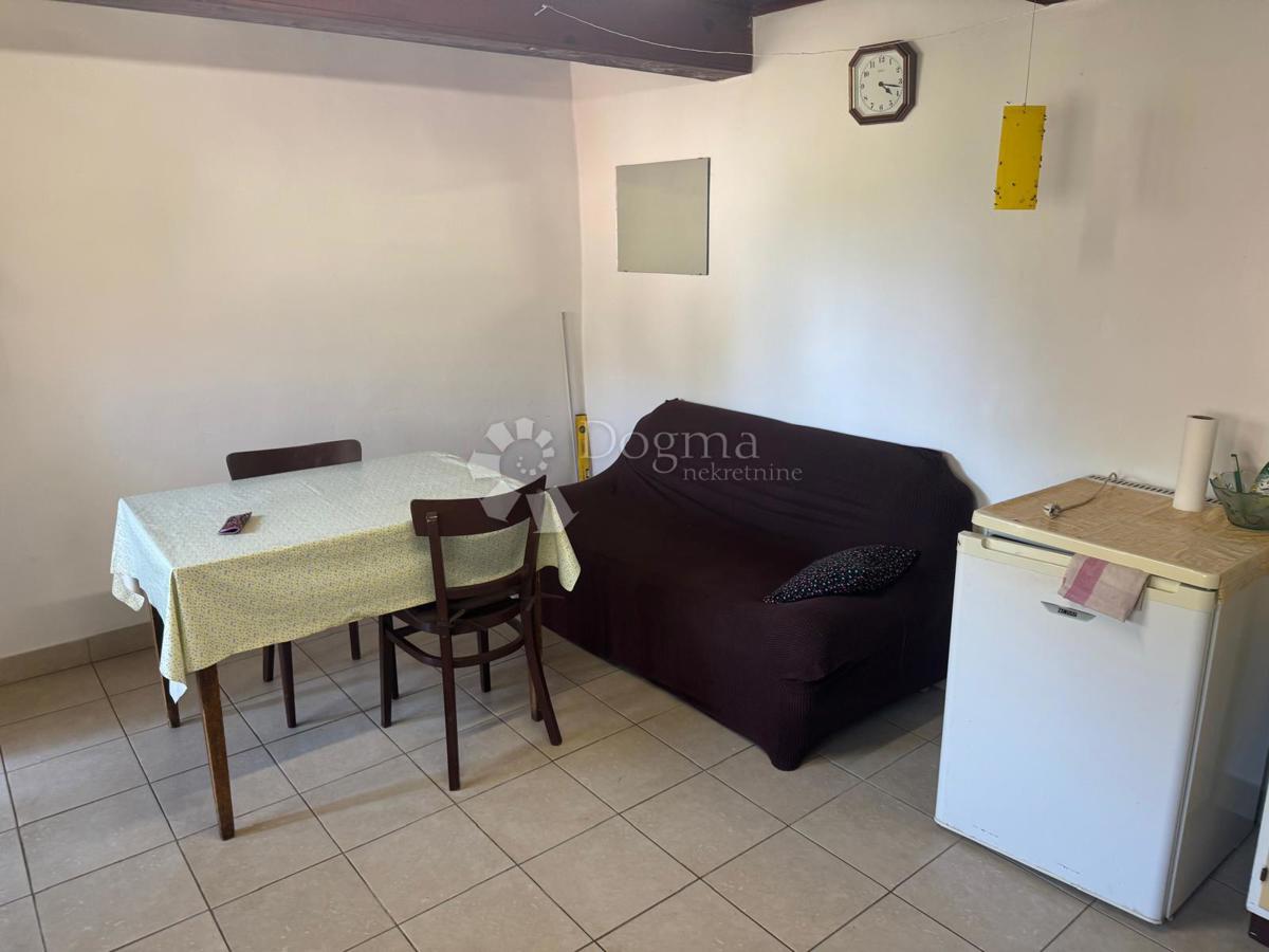 Hiša Konjsko Brdo, Perušić, 90m2