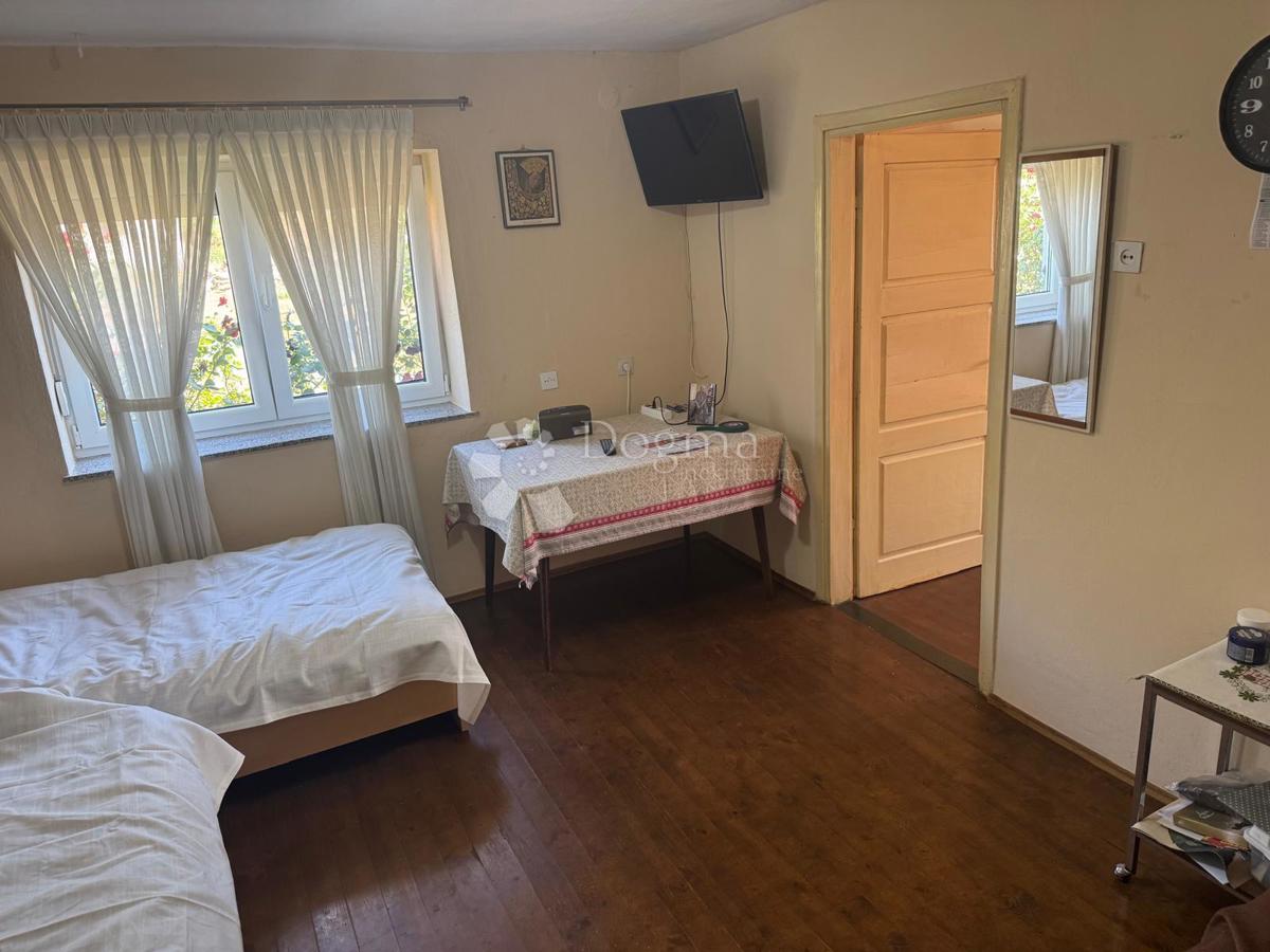 Hiša Konjsko Brdo, Perušić, 90m2