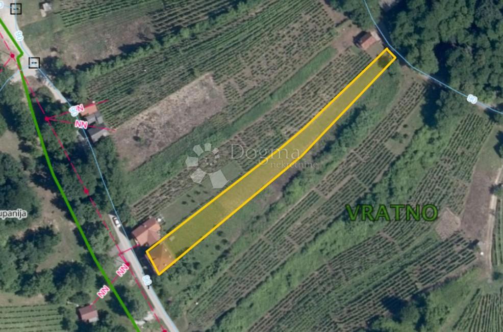 Hiša Gornje Vratno, Cestica, 166,58m2