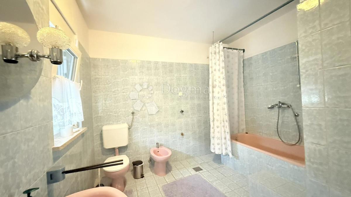 Hiša Labin, 150m2