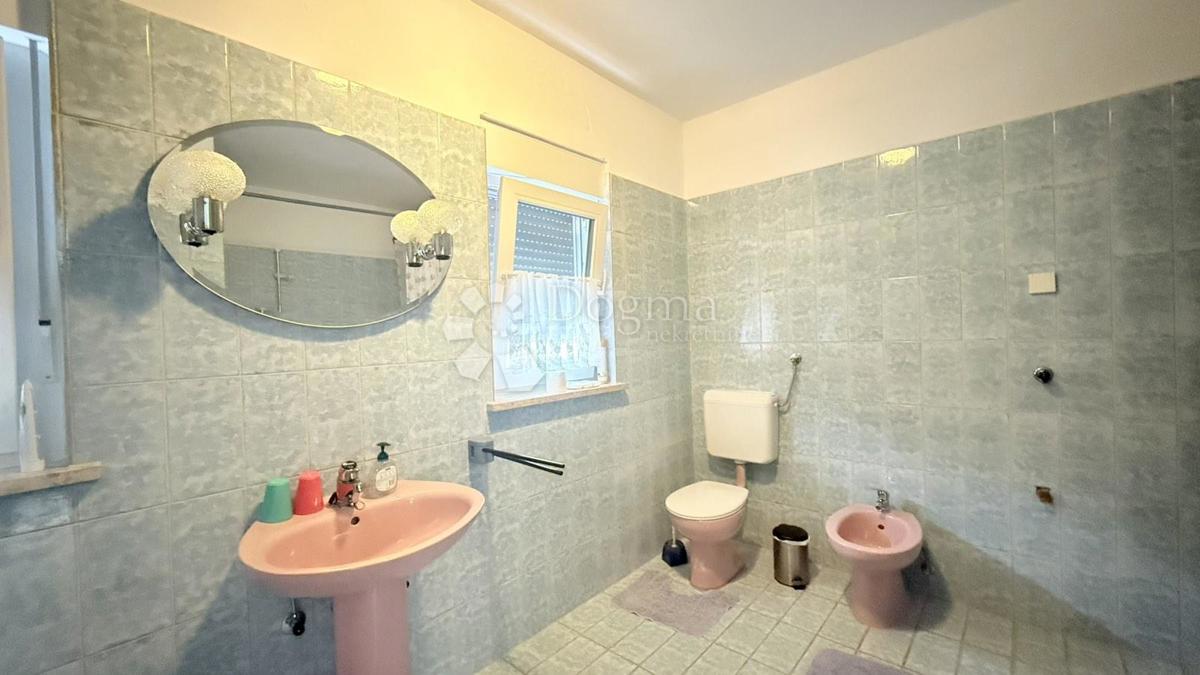 Hiša Labin, 150m2