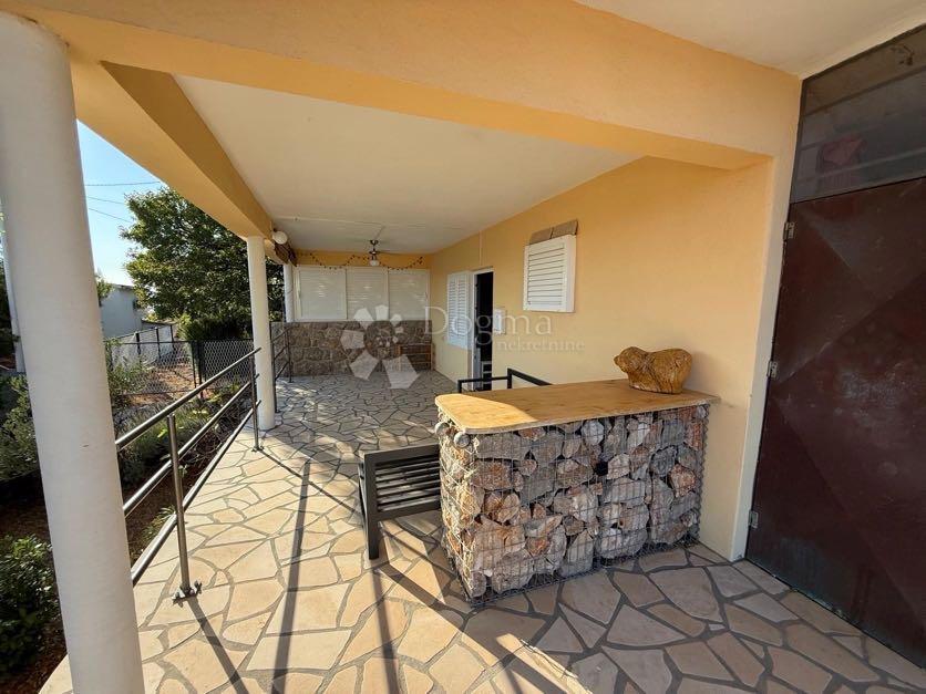 Hiša Barić Draga, Karlobag, 140m2