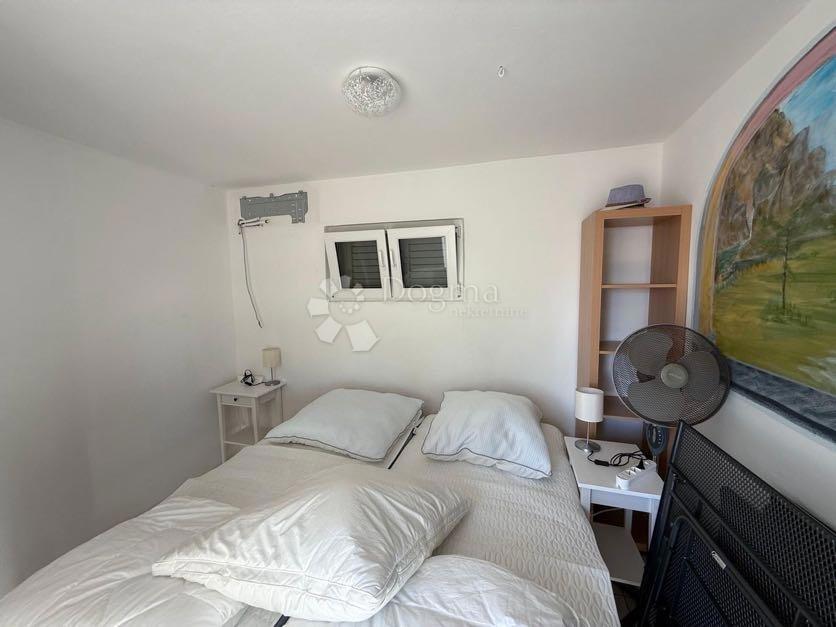 Hiša Barić Draga, Karlobag, 140m2