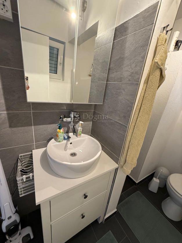 Hiša Barić Draga, Karlobag, 140m2