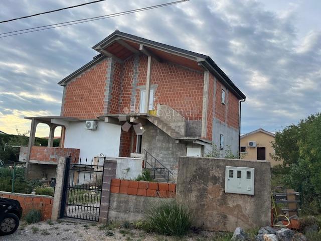 Hiša Šmrika, Kraljevica, 270m2